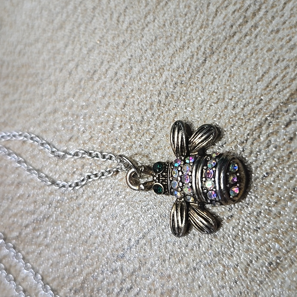 Vintage Silver Tone Bee Pendant W AB Rhinestones Necklace